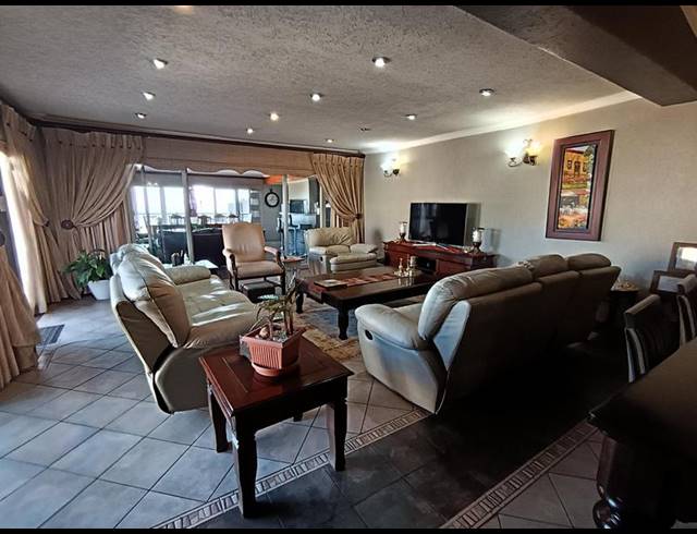 3 BEDROOM HOUSE FOR SALE IN SUNNYRIDGE